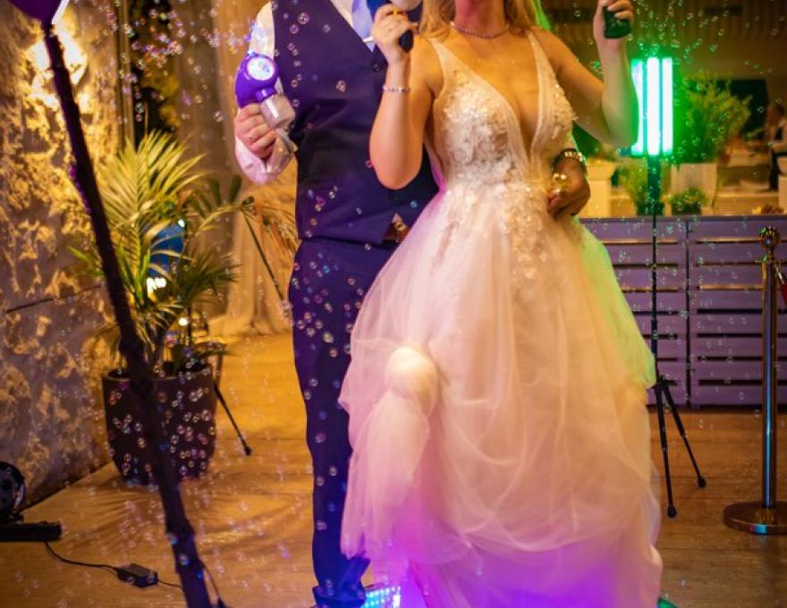 Mirror Loves You Photobooth concept γάμου